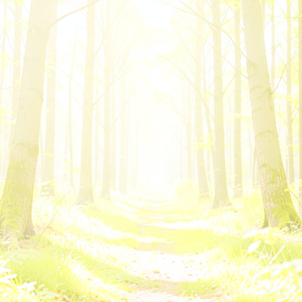 Sfondo di un bosco luminoso con luce dorata filtrata tra gli alberi, atmosfera calma e senso di tempo antico